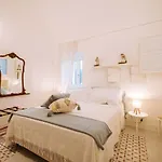 Sardella 住宿加早餐酒店 4*